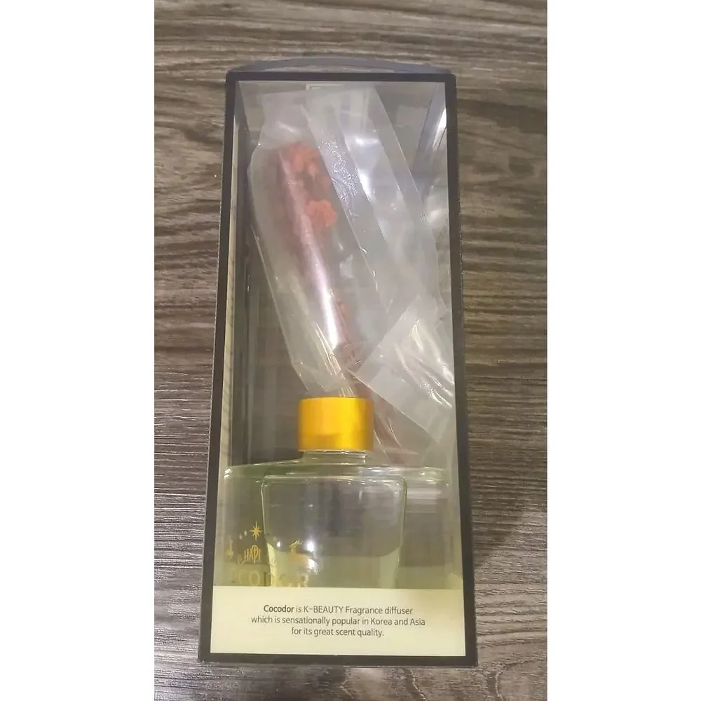 COCODOR Signature K-Beauty Red Flower Reed Diffuser 6.7 Fl. Oz. 200ml - Snow Fig